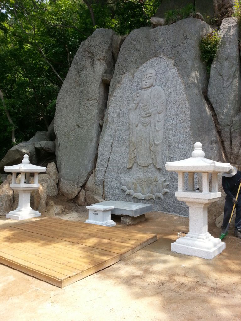 서산 부석사 마애불 부조